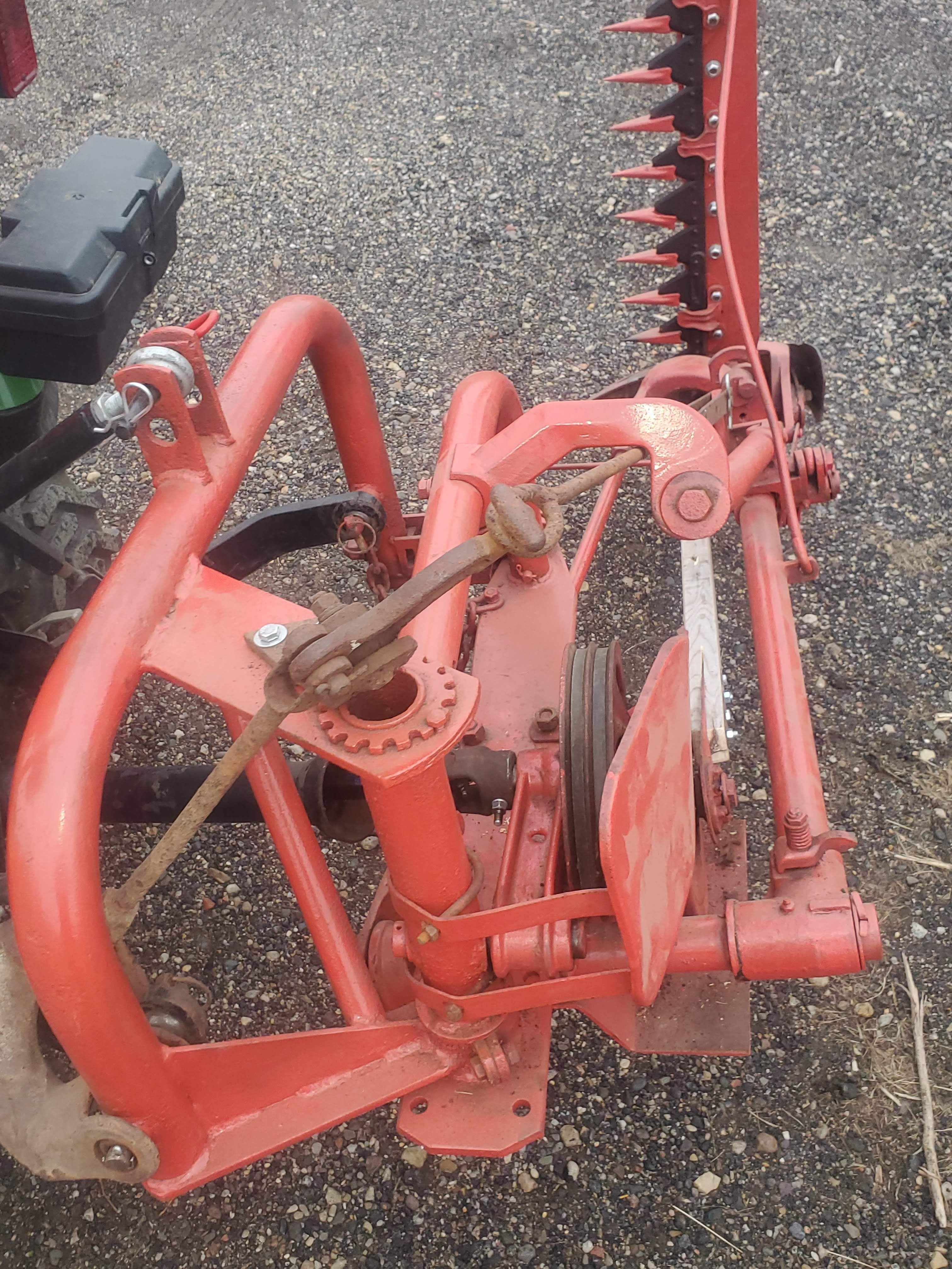 Image of Sickle bar mower with a hand crank